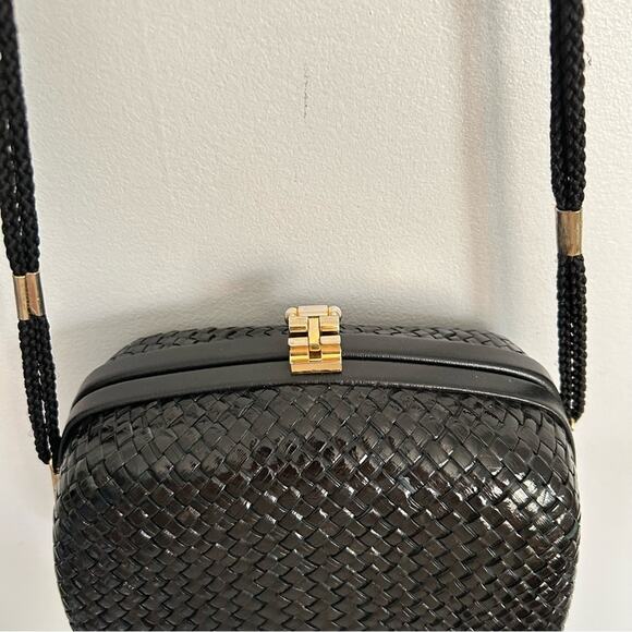 Mantessa Woven Crossbody Black - Picture 5 of 9